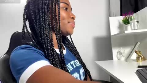 Sara online show from January 8, 9:55 pm