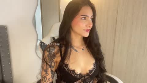 Sara online show from February 18, 6:39 pm