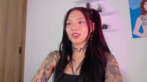 Sara online show from June 10, 5:33 pm