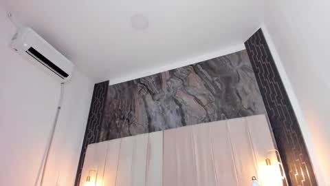 sara online show from April 23, 12:29 pm