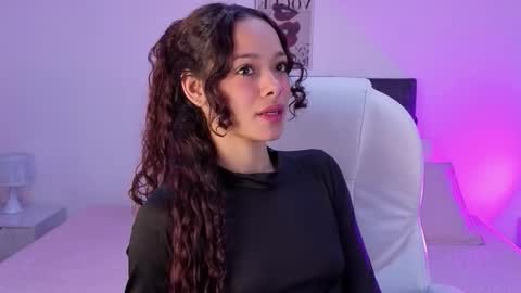 sara  online show from October 17, 3:04 pm