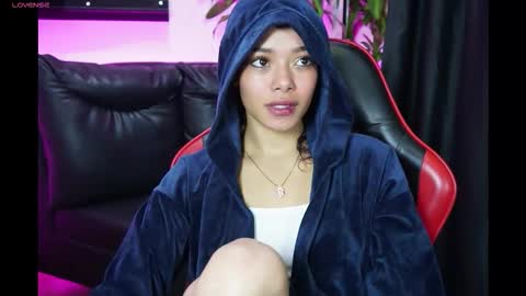 sara  online show from January 19, 1:18 pm