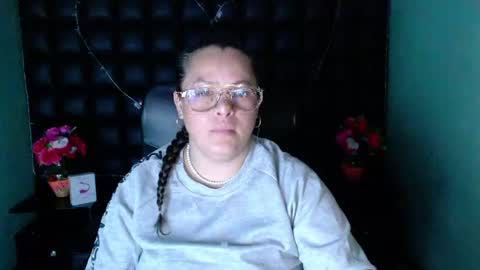 sara_thonson_ online show from December 31, 3:01 am