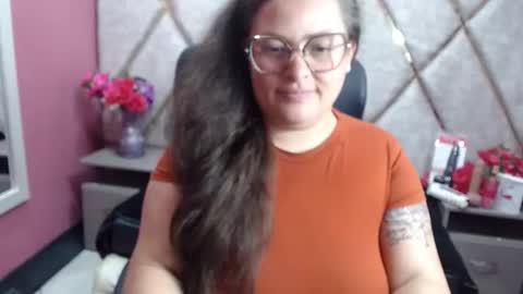 sara_thonson_ online show from February 27, 4:01 am