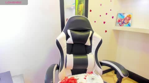  1 online show from April 29, 4:16 am