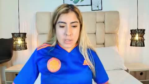 sarablonde_t online show from June 17, 7:26 pm