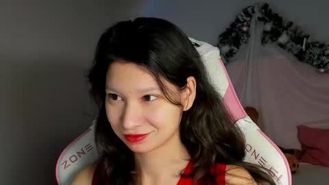 SaraDenars online show from December 19, 5:43 am