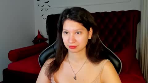 SaraDenars online show from November 11, 7:04 am