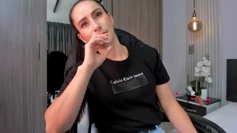  Sara Gomez  online show from June 10, 2:05 pm