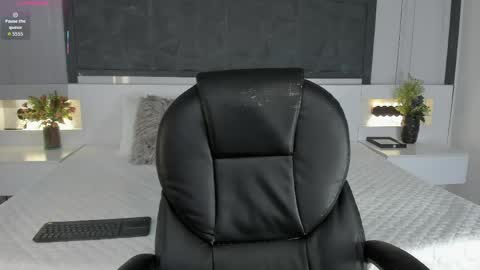  Sara Gomez  online show from April 19, 11:54 am