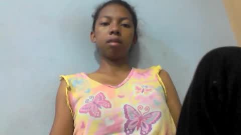 sarah146341 online show from April 25, 4:04 am