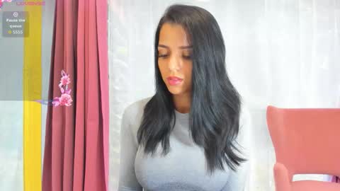 Sara online show from October 15, 8:17 am