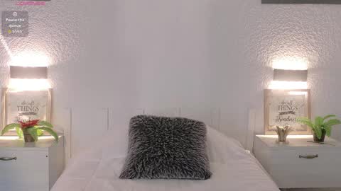 Sarah online show from March 31, 2:06 pm