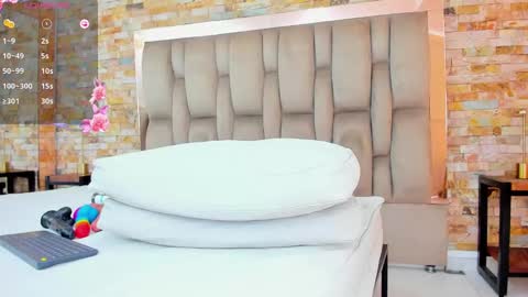 sarah online show from February 24, 1:41 pm