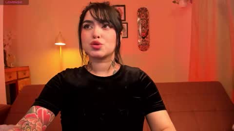   online show from February 4, 7:00 am