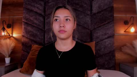 Sarah Evans online show from March 2, 11:41 am