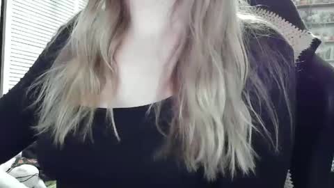 Sarah online show from February 7, 11:19 pm