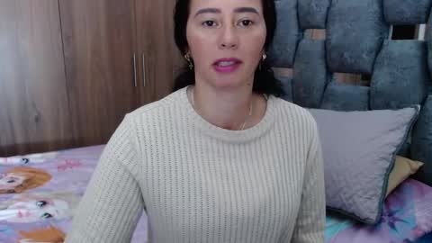 Snapshot of sarahott_1 chatting on January 27, 1:09 pm Lia online show from January 27, 1:09 pm