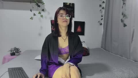 Sarah  online show from June 10, 7:56 pm