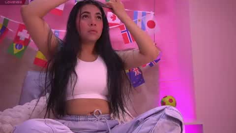 Sara  online show from June 30, 11:53 am