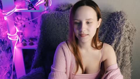 Sara online show from February 3, 9:18 pm