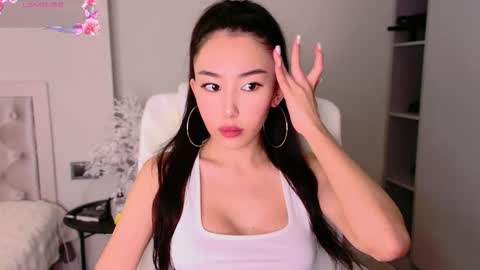 Mia online show from October 13, 7:00 am