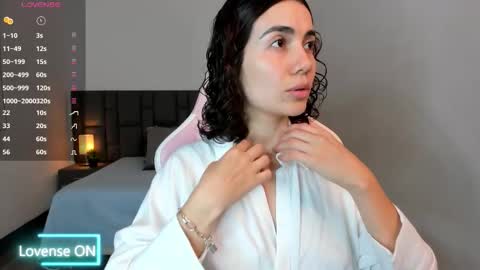 Sara online show from December 16, 12:33 pm