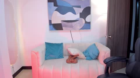 Snapshot of saraparkerx chatting on October 11, 10:12 pm I am Sara online show from October 11, 10:12 pm