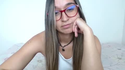 sara online show from March 8, 8:24 pm