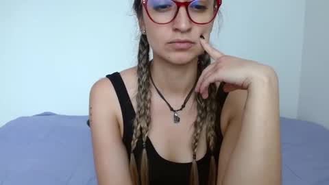 sara online show from February 22, 8:26 pm