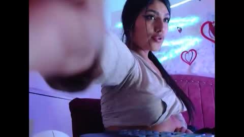 sarastonesx online show from February 19, 3:06 am