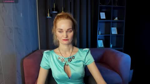 Sara online show from December 21, 1:48 pm