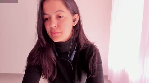 Sara   online show from June 17, 2:51 pm