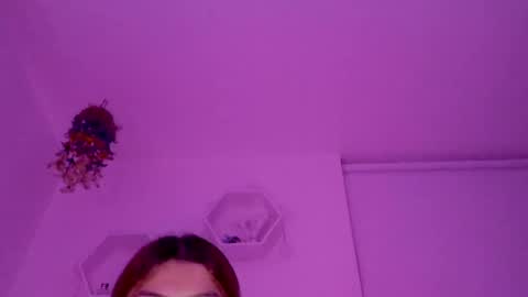 Saray  online show from April 28, 3:54 am