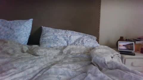Sara online show from May 2, 1:47 pm