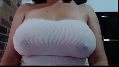 Sara online show from October 14, 5:15 pm