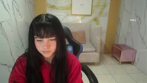 Sara  online show from April 27, 7:55 pm