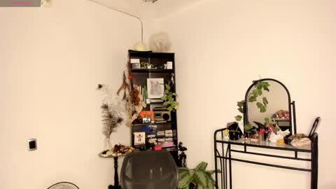 sarita_bibbies18 online show from March 23, 5:02 am