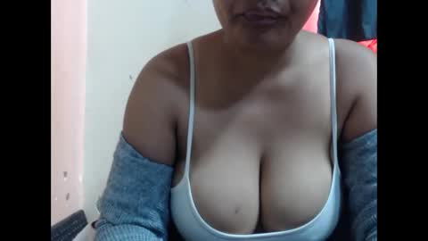 saronette online show from February 9, 6:04 am