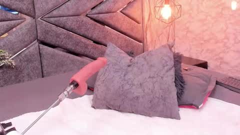 Sasha  online show from November 6, 9:10 pm