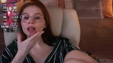 Snapshot of sasha_exclusive chatting on March 12, 7:13 am Sasha Exclusive online show from March 12, 7:13 am
