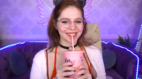 Snapshot of sasha_exclusive chatting on February 14, 8:26 pm Sasha Exclusive online show from February 14, 8:26 pm