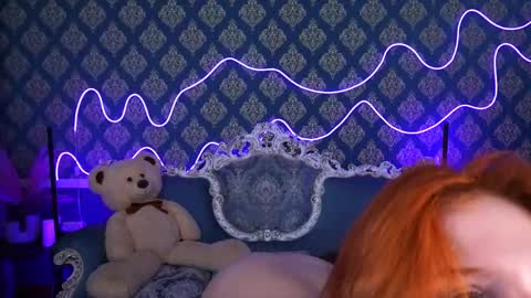 Snapshot of sasha_exclusive chatting on September 23, 1:31 pm Sasha Exclusive online show from September 23, 1:31 pm