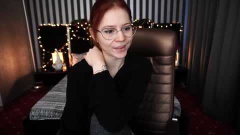 Snapshot of sasha_exclusive chatting on January 2, 9:11 am Sasha Exclusive online show from January 2, 9:11 am