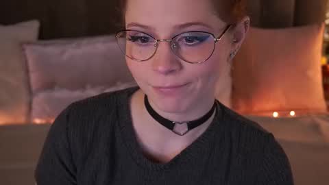 Snapshot of sasha_exclusive chatting on February 11, 8:52 pm Sasha Exclusive online show from February 11, 8:52 pm