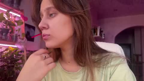 Alexandra Sasha in short online show from February 16, 6:21 am