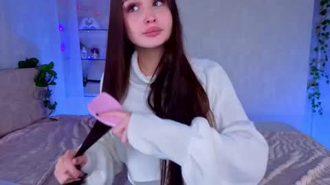 Kristie online show from October 7, 9:36 am