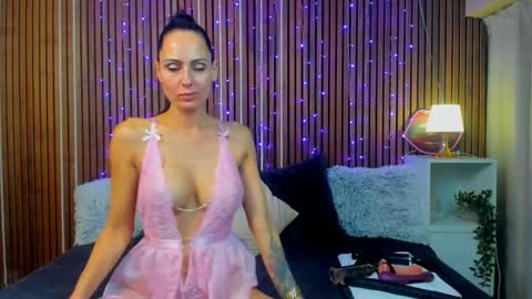 sashaskyxxx online show from October 31, 1:15 pm