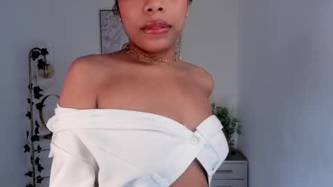 saski martell online show from February 1, 1:48 am