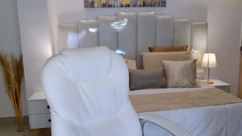 saskia litt online show from April 27, 3:58 am